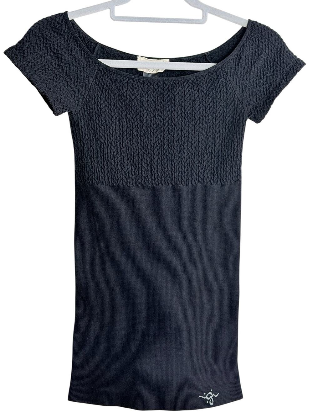 Guess Black Textured Knit Cap Sleeve Rhinestone Logo Top M/L Y2K Vintage